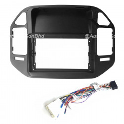 9" Android Player Dashboard Installation Kit for Mitsubishi PAJERO 2000-2005 with Plug-and-Play Wire Harness