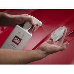 Autoglym RD500 Rapid Detailer to remove dust and for further protection