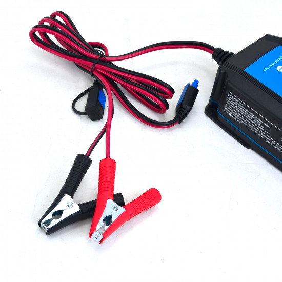 Victron Energy Automotive Blue Smart IP65 Charger 12V 25A 230V UK for Lead Acid, AGM and Lithium Ion Car Batteries