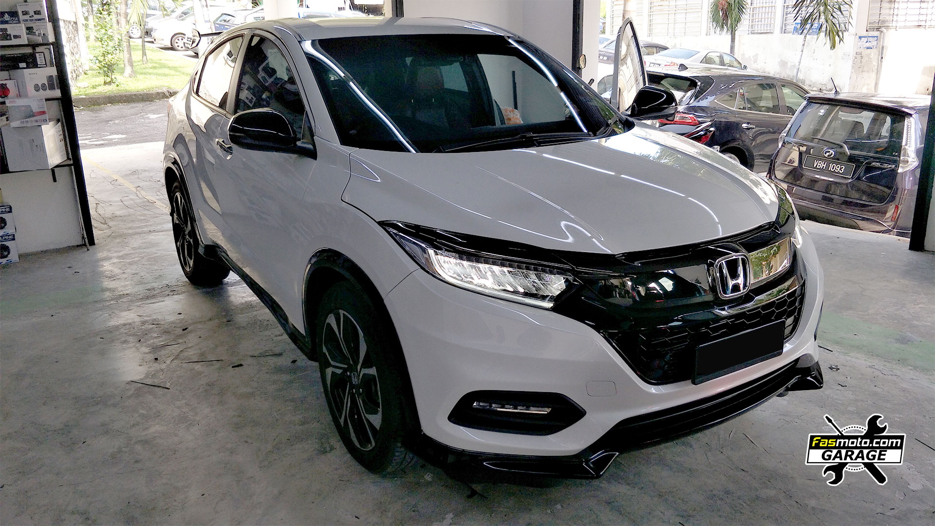 Honda HRV Teyes CC3 Install