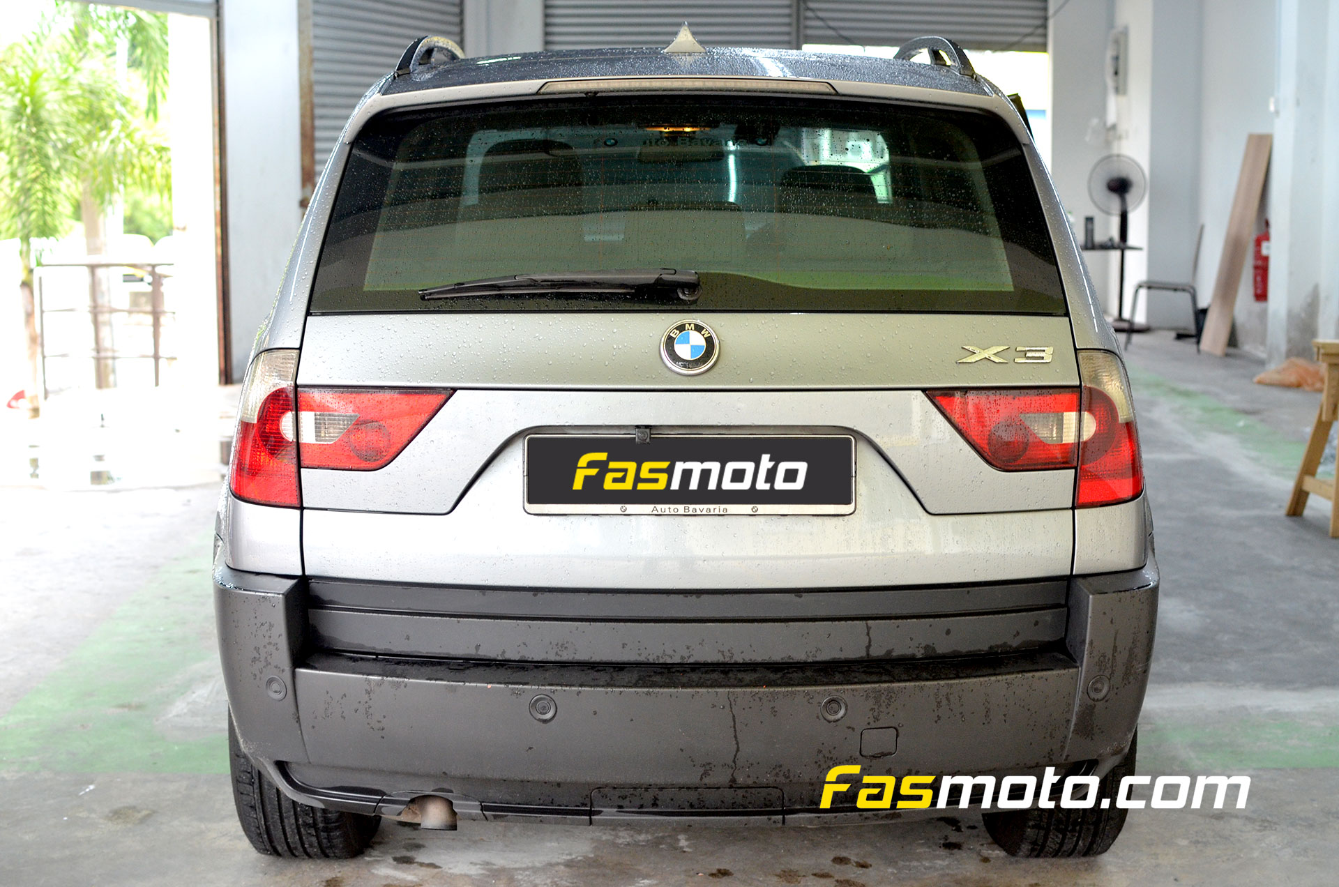 Rear view of the BMW X3
