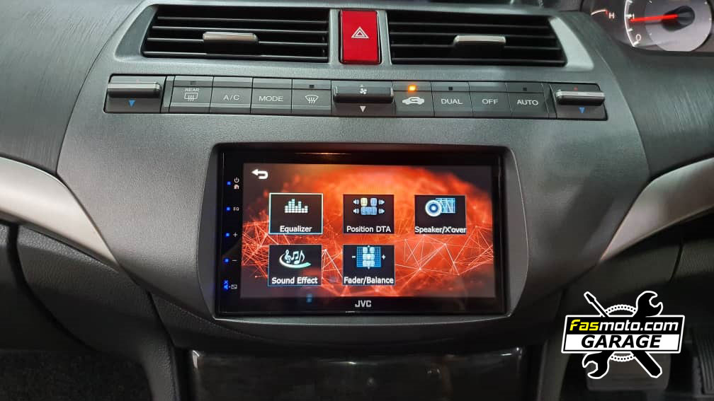 Honda Accord 8th Generation JVC and Blaupunkt install