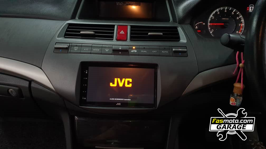 Honda Accord 8th Generation JVC and Blaupunkt install