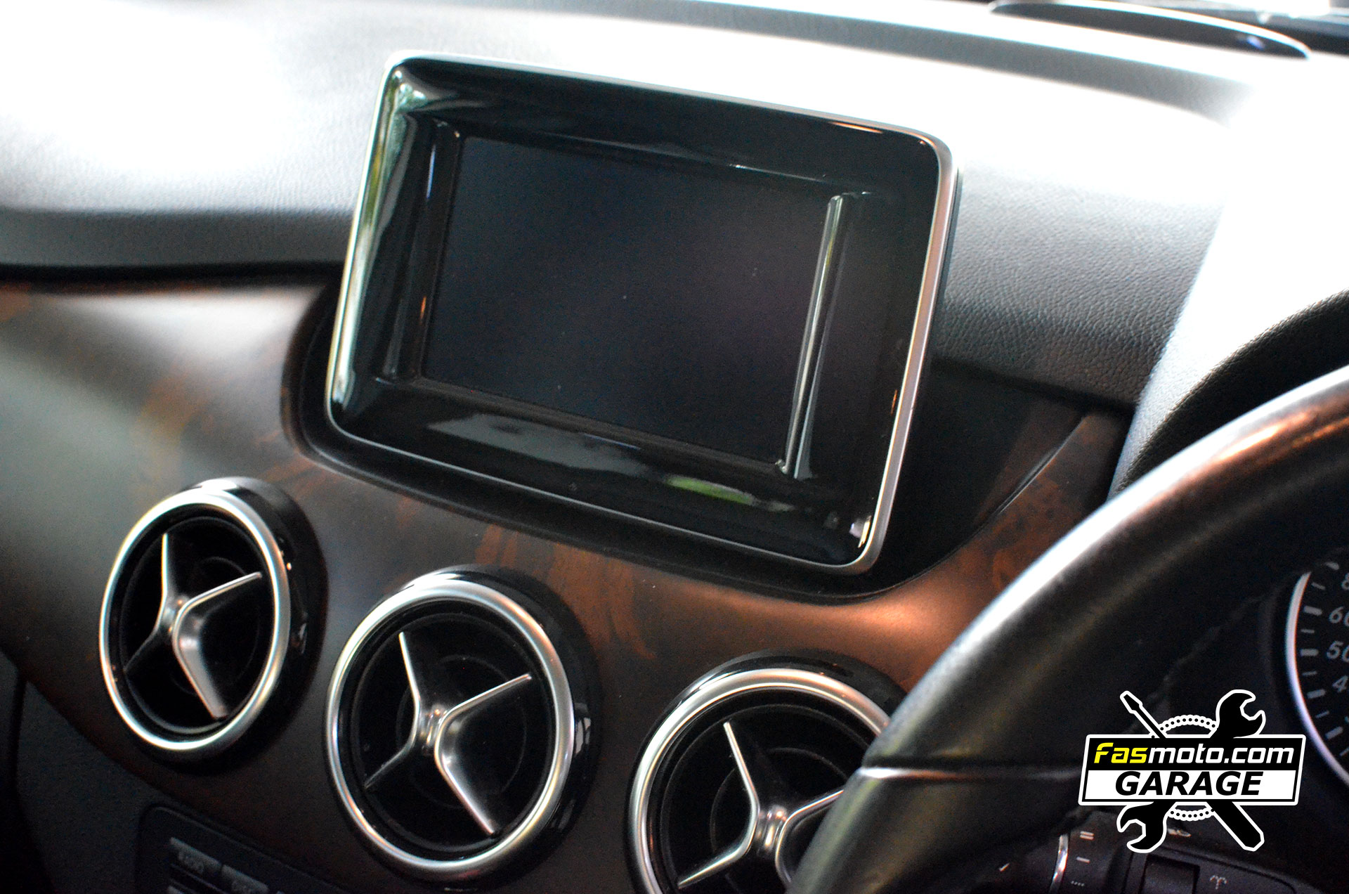 Mercedes Benz B200 B Class Rear Parking Camera install