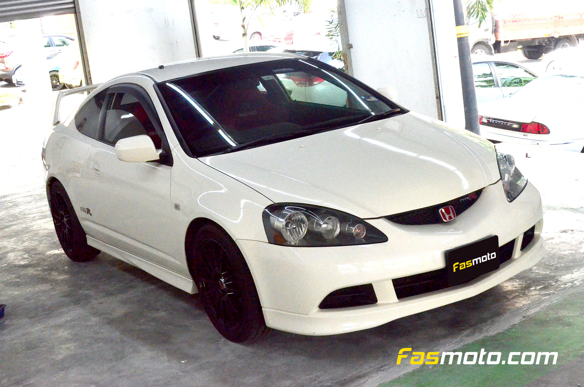 Mugen Integra Type-R DC5 Front shot