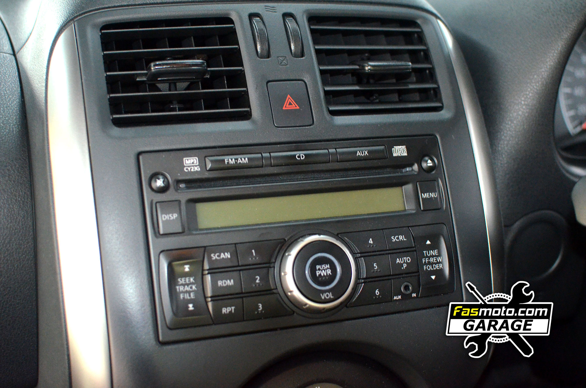 The Nissan Almera N17 factory head unit