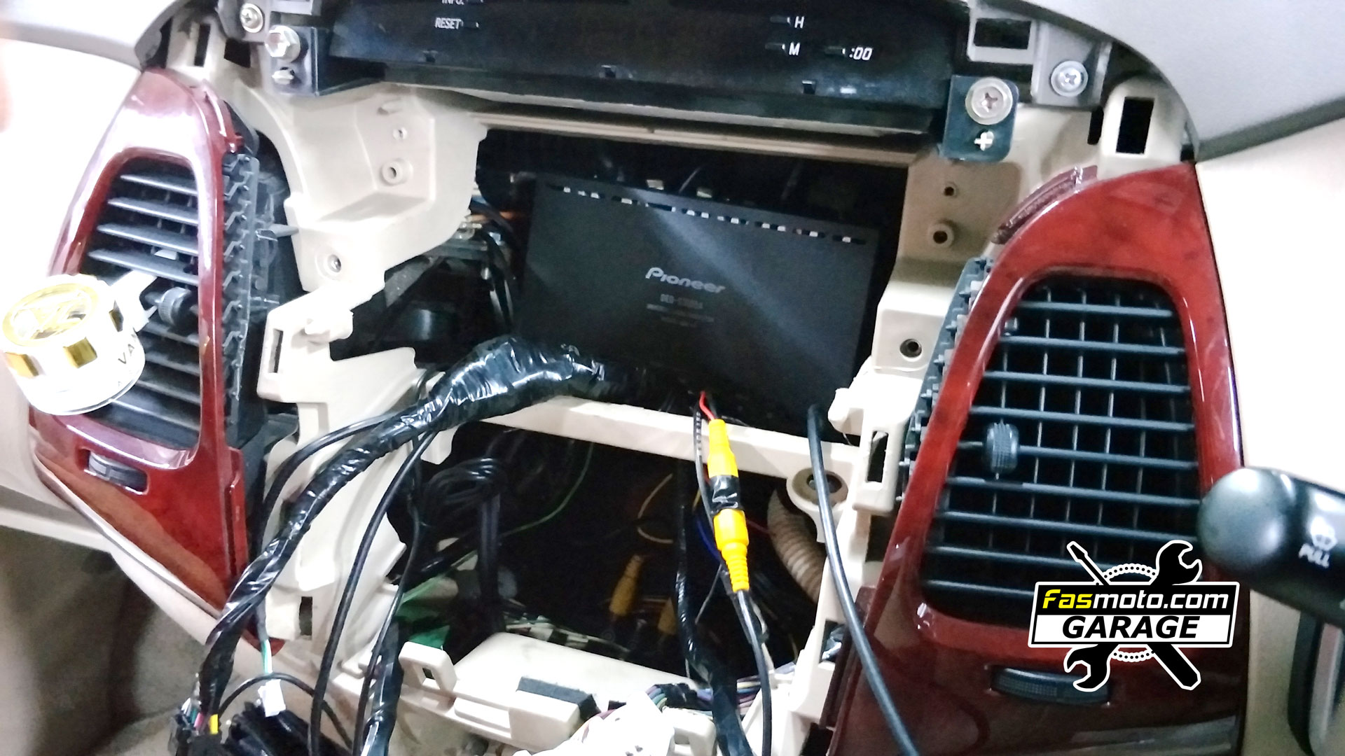 Toyota Innova 1st Gen Pioneer DEQ-S1000A DSP Install