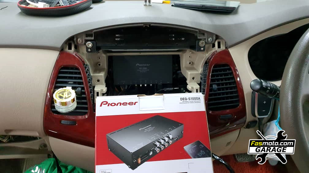 Toyota Innova 1st Gen Pioneer DEQ-S1000A DSP Install